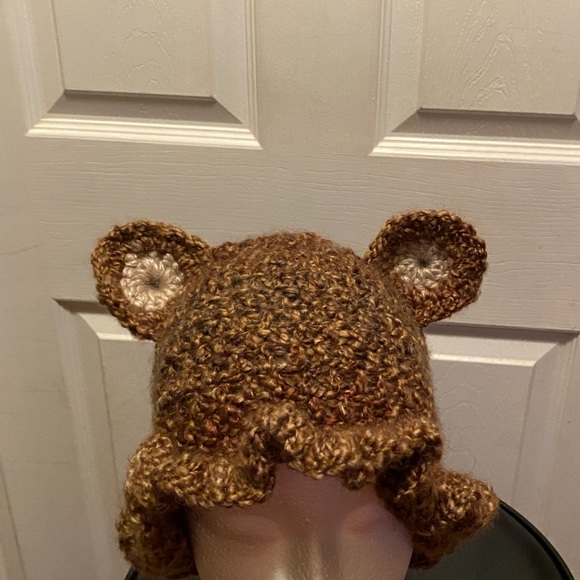 Crochet Teddy Bear hat - Picture 5 of 8